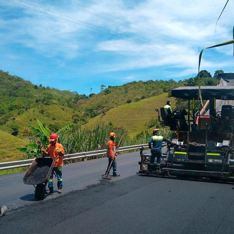 VINUS-UNIDAD-FUNCIONAL-5-REHABILITACIÓN-DE-16-KM-EN-EL-AÑO-2019-Y-TERCER-CARRIL-CISNEROS-ALTO-DE-DOLORES10-1024x683